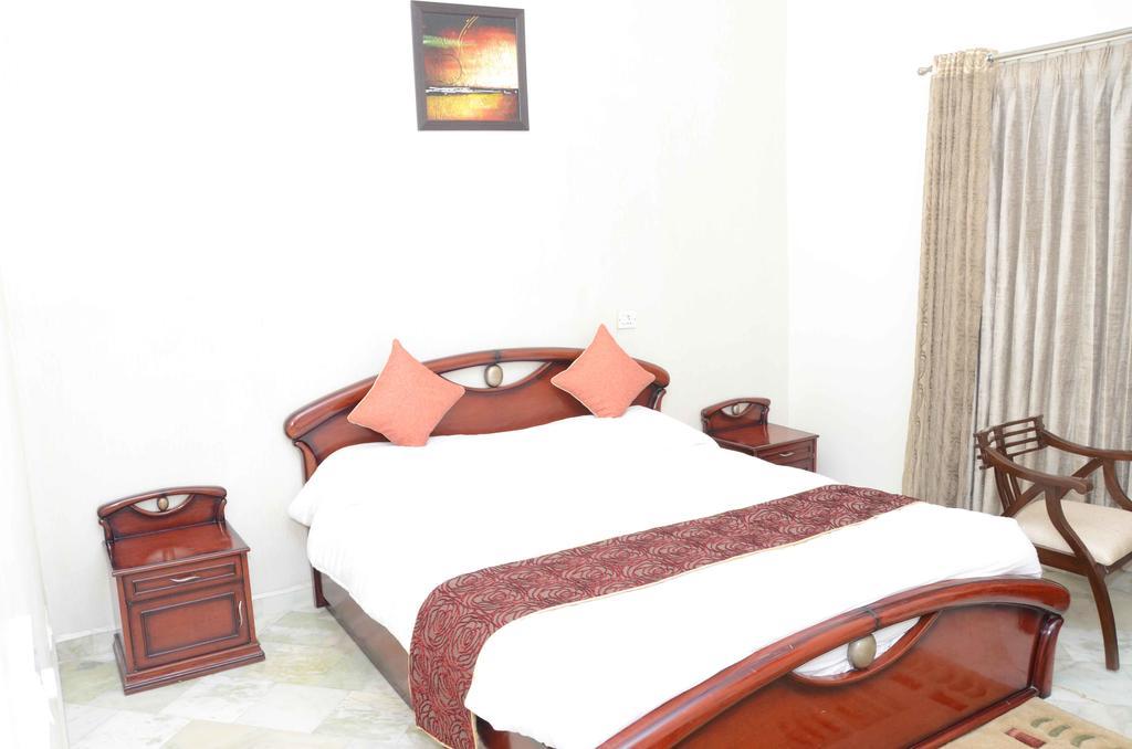 Namaste Apartments Nova Deli Quarto foto